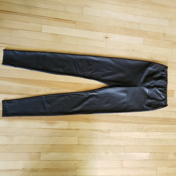 Aritzia Wilfred Free Daria Faux Leather Leggings - Picture 5 of 9